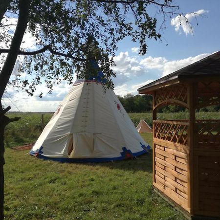 Glamping Podgrodzie Hotel Nowe Warpno Kültér fotó