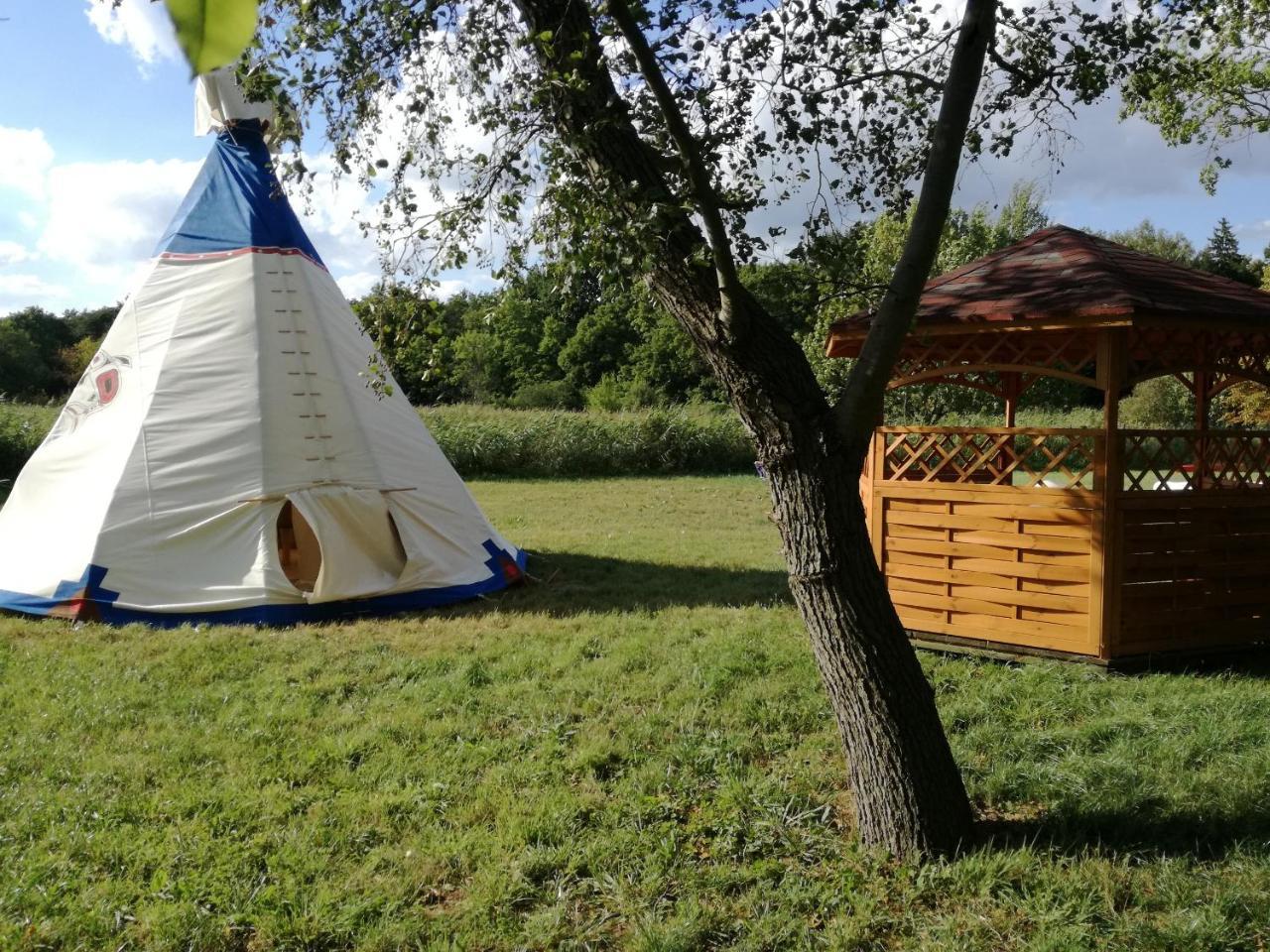 Glamping Podgrodzie Hotel Nowe Warpno Kültér fotó